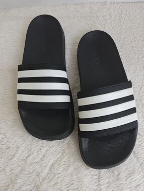 ​adidas Classic 3-Stripe Slide Sandals Black White NWOT Men's Sz (6)  M